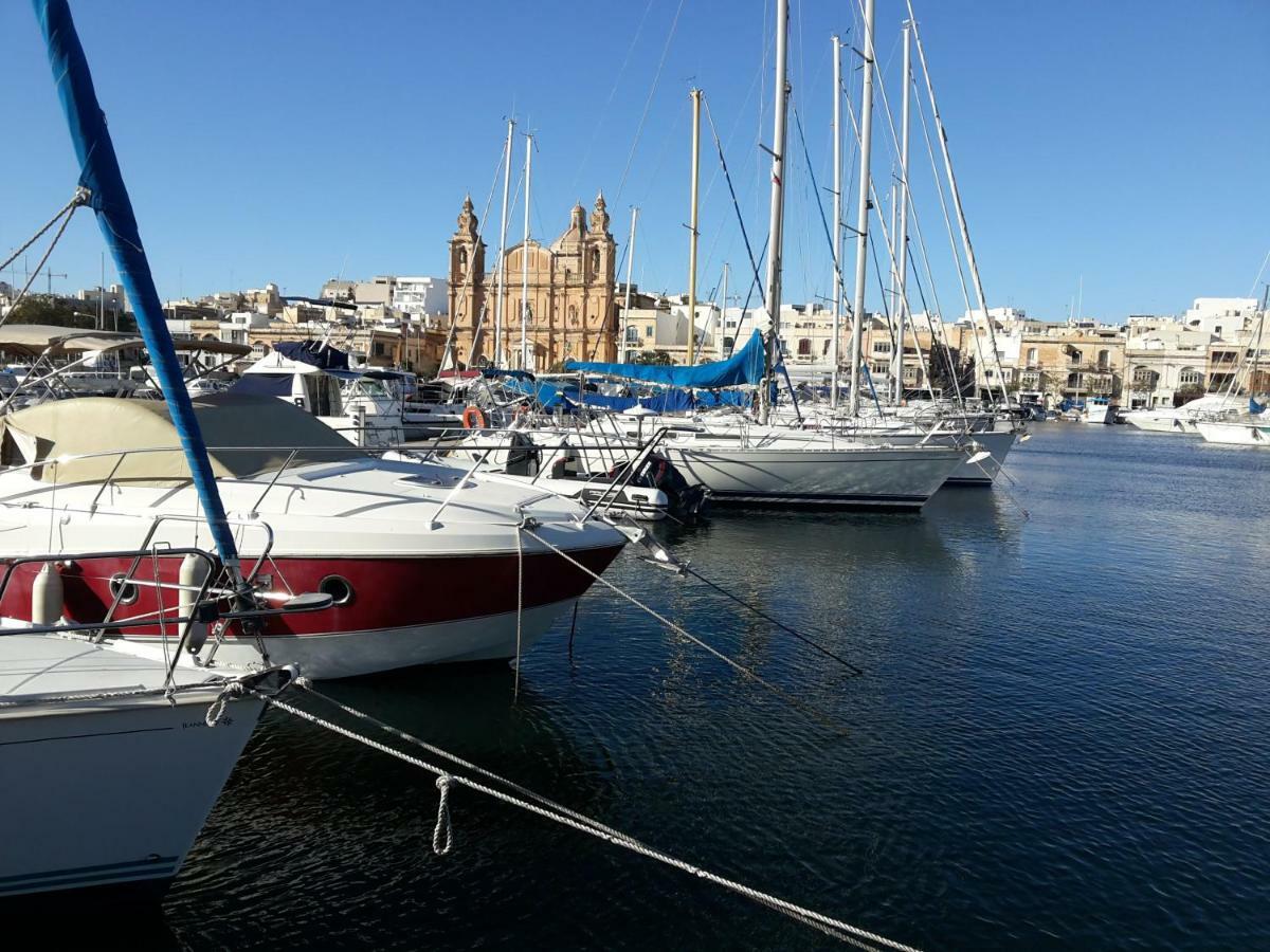 Seafront Apartment Between Valletta And Sliema 姆西达 外观 照片